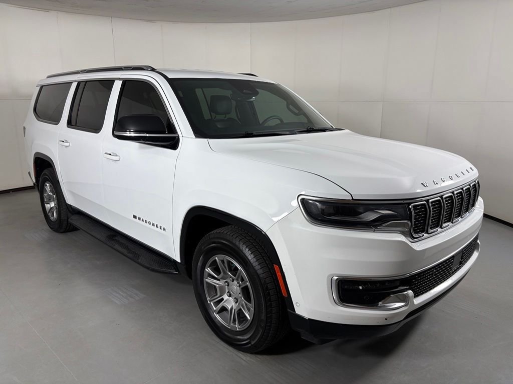 Used 2023 Jeep Wagoneer L 4WD image 2