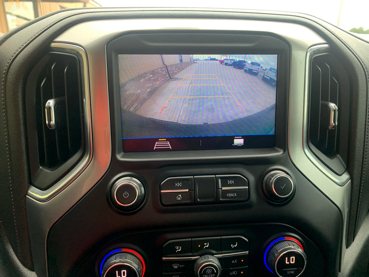 Used 2019 Chevrolet Silverado 1500 LT w/ Texas Edition image 29