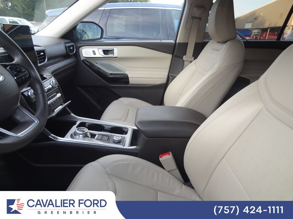 Used 2023 Ford Explorer Platinum w/ Technology Package AWD/4WD image 8