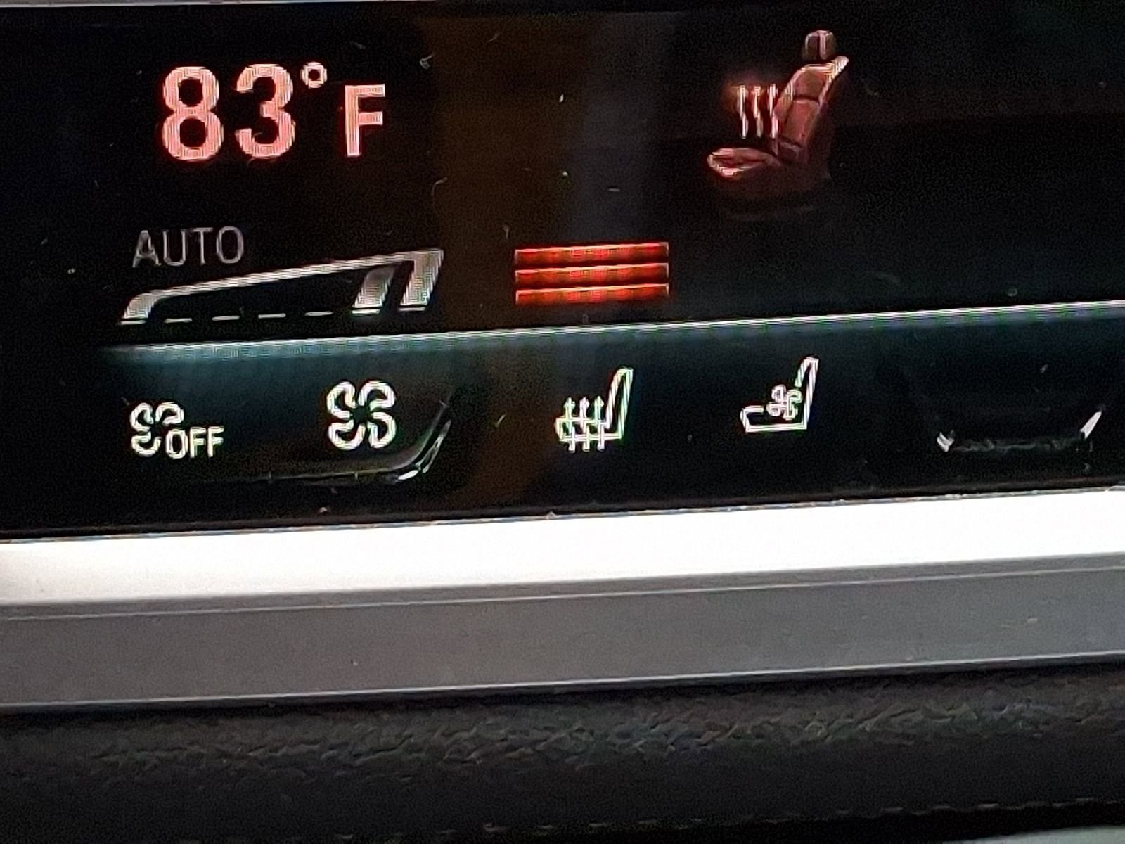 Used 2022 BMW 750i xDrive w/ M Sport Package image 30