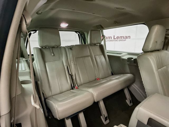 Used 2017 Lincoln Navigator L Select RWD image 30
