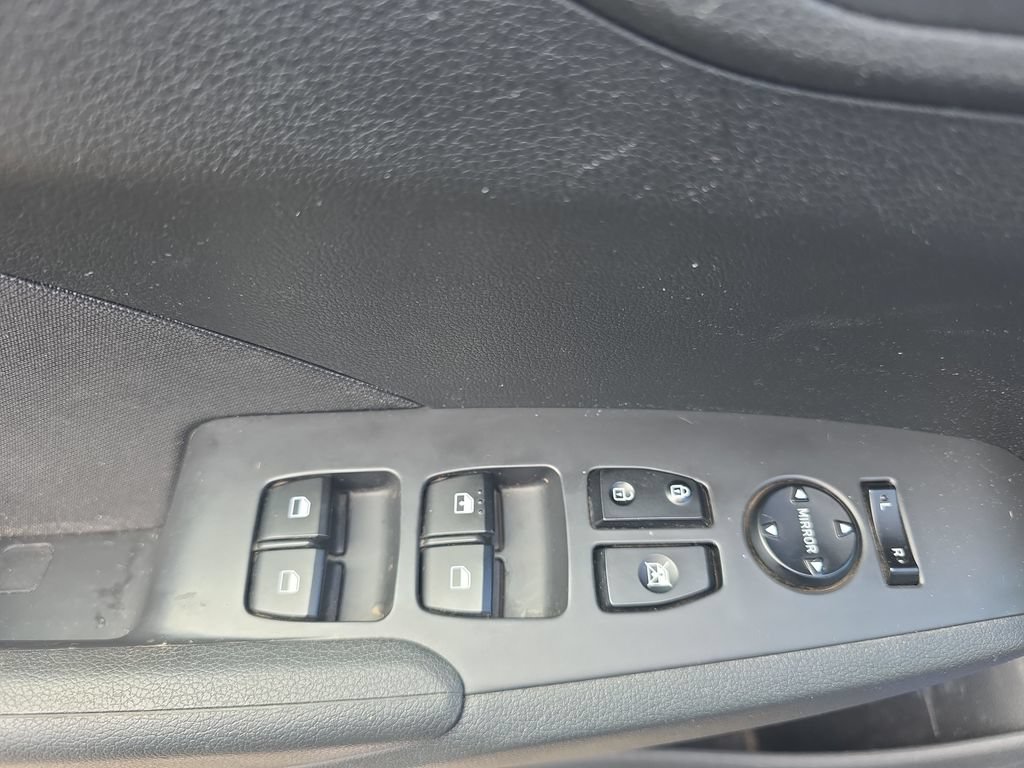 Used 2021 Hyundai Accent SE FWD image 18