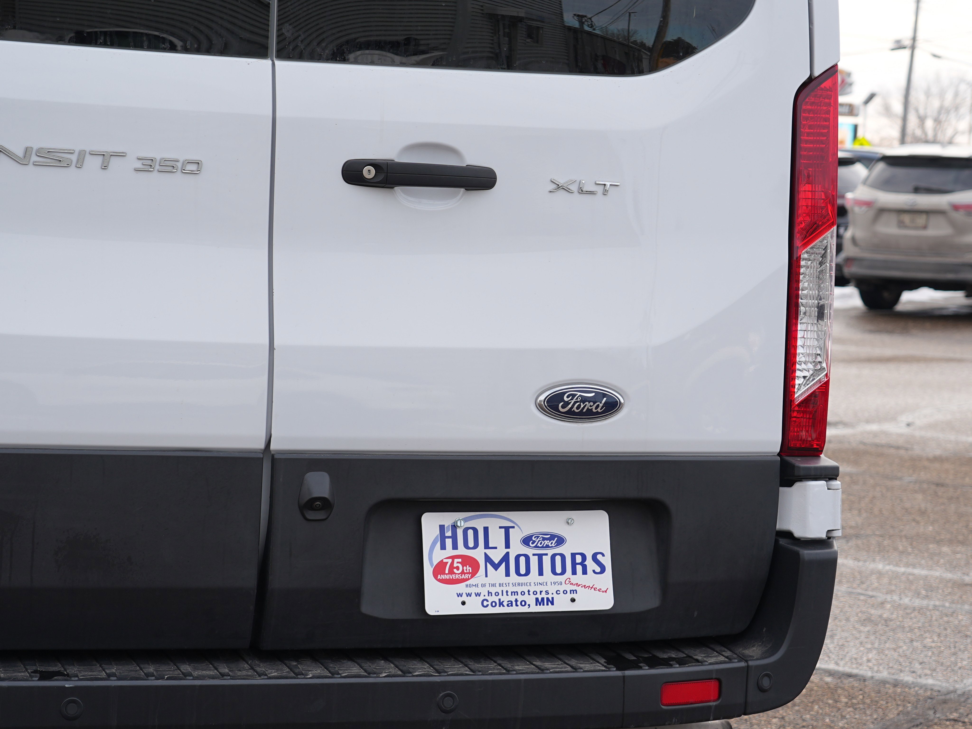 Used 2023 Ford Transit 350 XLT image 12