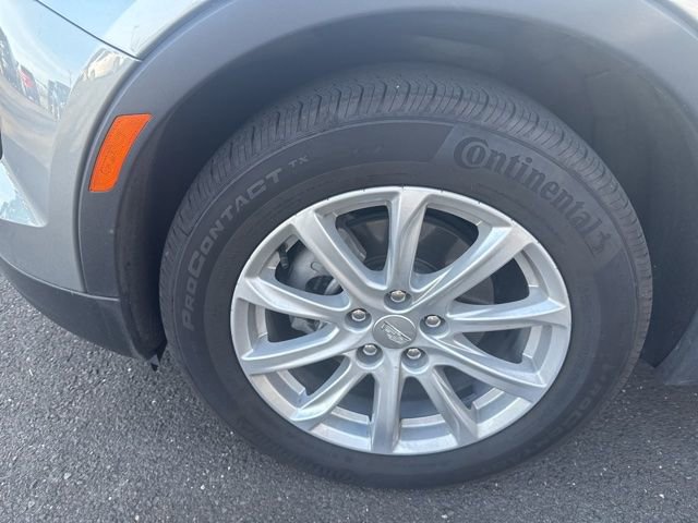 Certified 2023 Cadillac XT4 Luxury w/ Cold Weather Package image 6