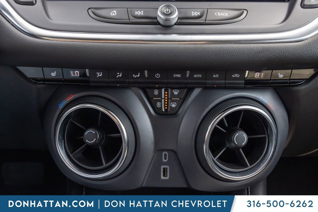 Used 2025 Chevrolet Blazer LT FWD image 9