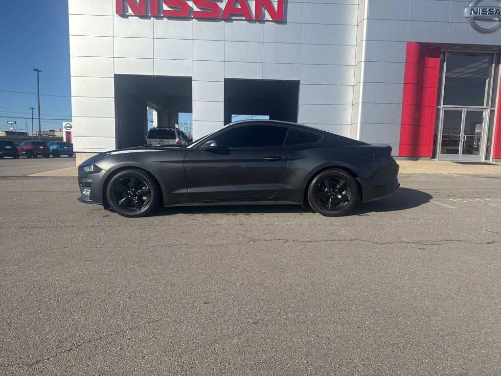 Used 2019 Ford Mustang Coupe image 5