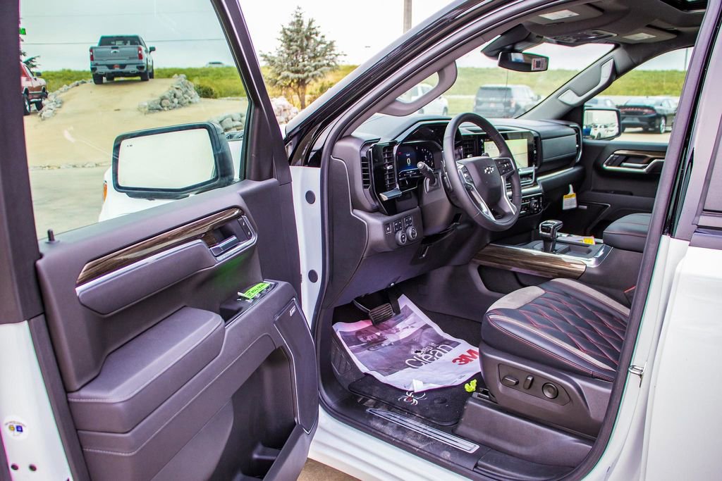 New 2025 Chevrolet Silverado 1500 RST image 25