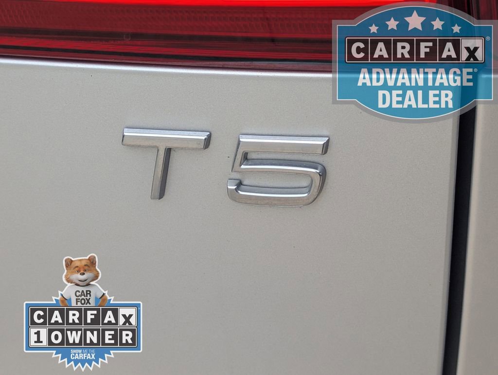 Used 2021 Volvo XC60 T5 Momentum w/ Advanced Package FWD image 35