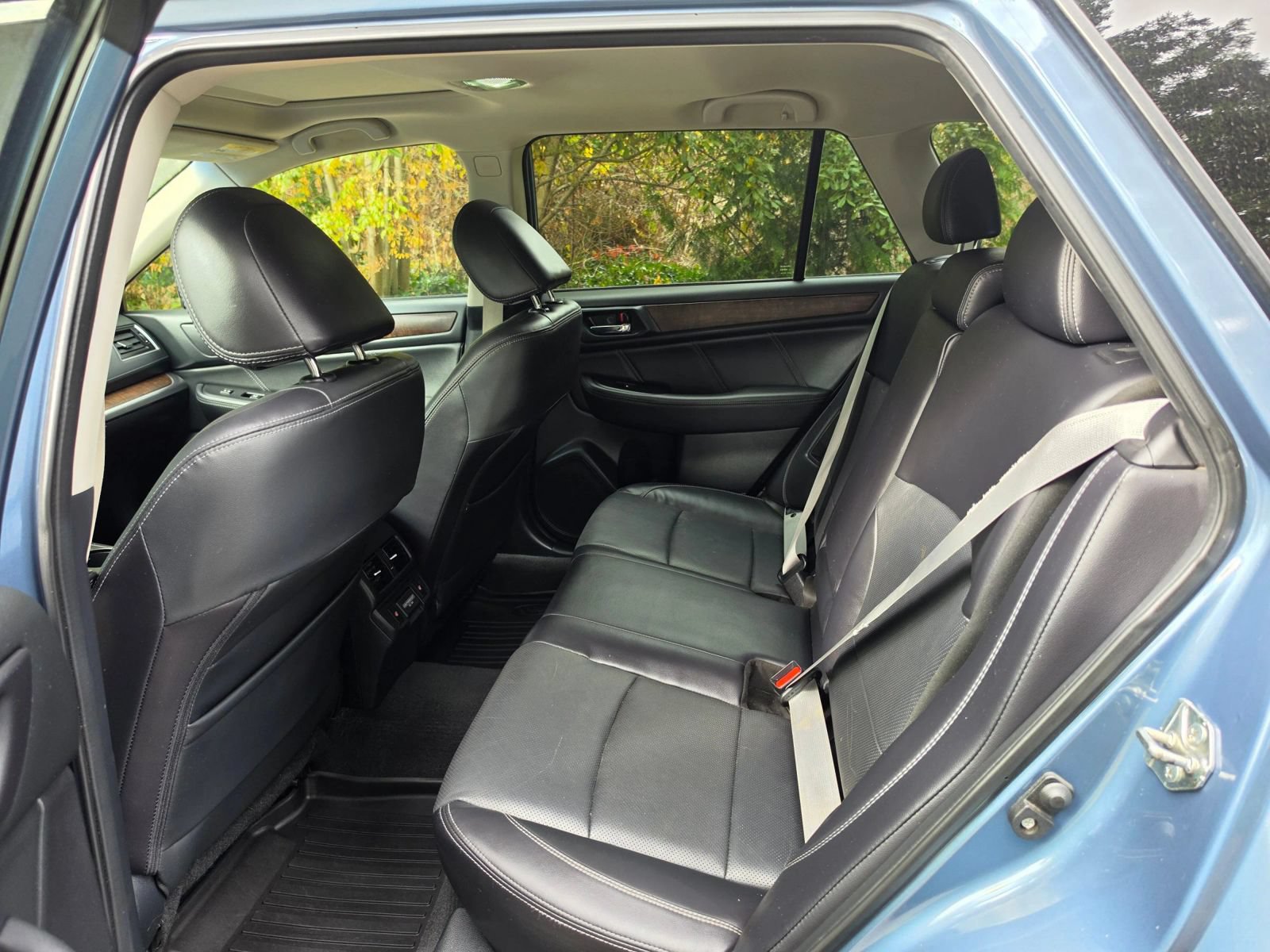 Used 2018 Subaru Outback 2.5i Limited AWD/4WD image 15