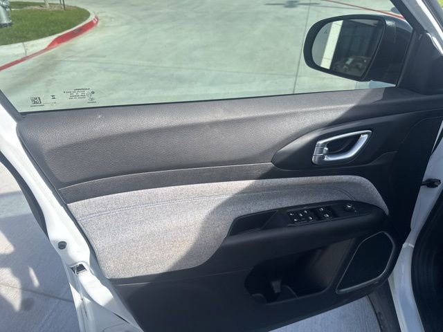 Used 2023 Jeep Compass Latitude w/ Convenience Group image 7