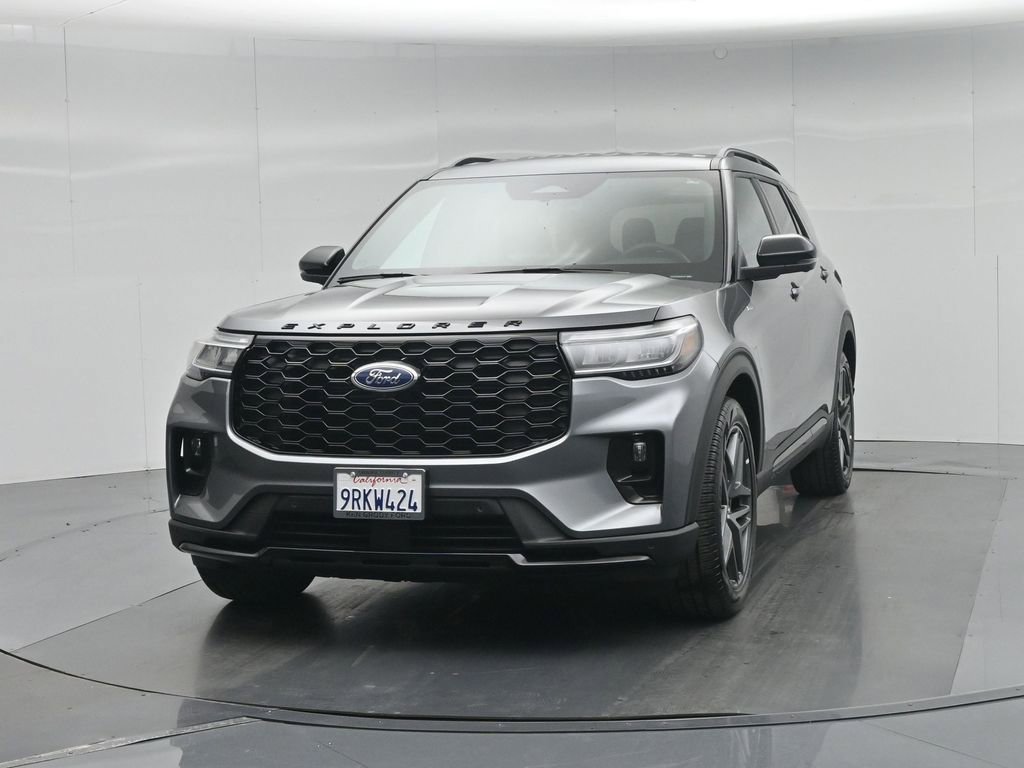 Used 2025 Ford Explorer ST-Line w/ Premium Package image 58