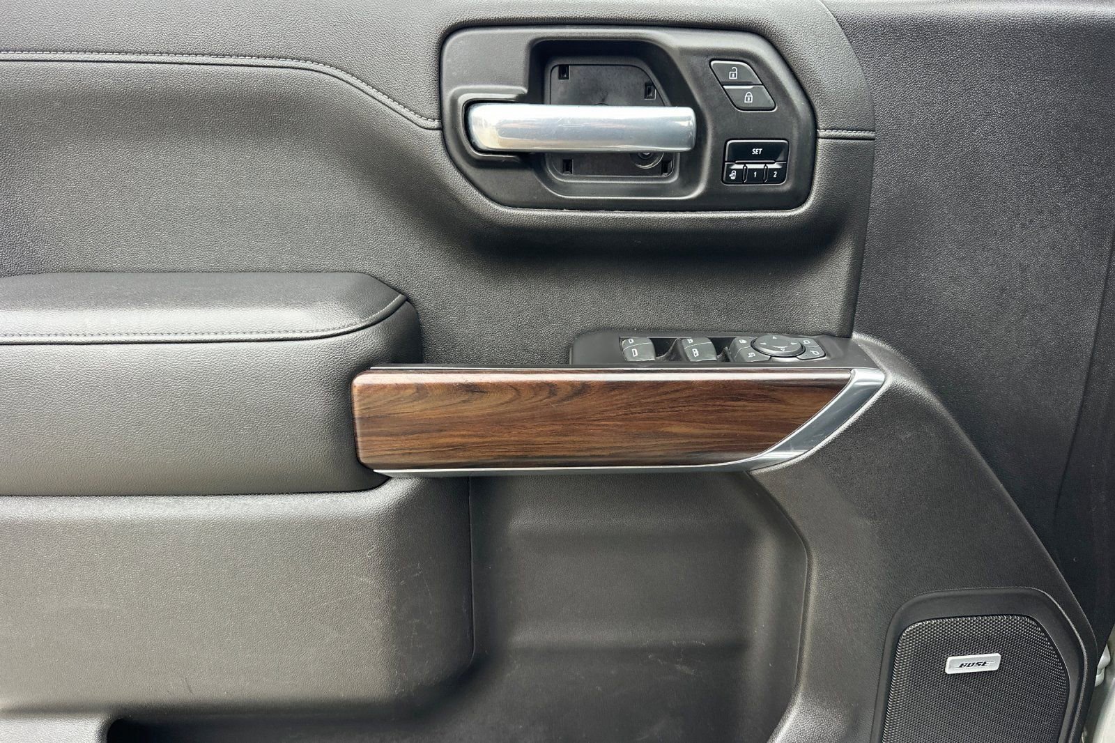 Used 2020 GMC Sierra 1500 SLT w/ SLT Premium Package image 11