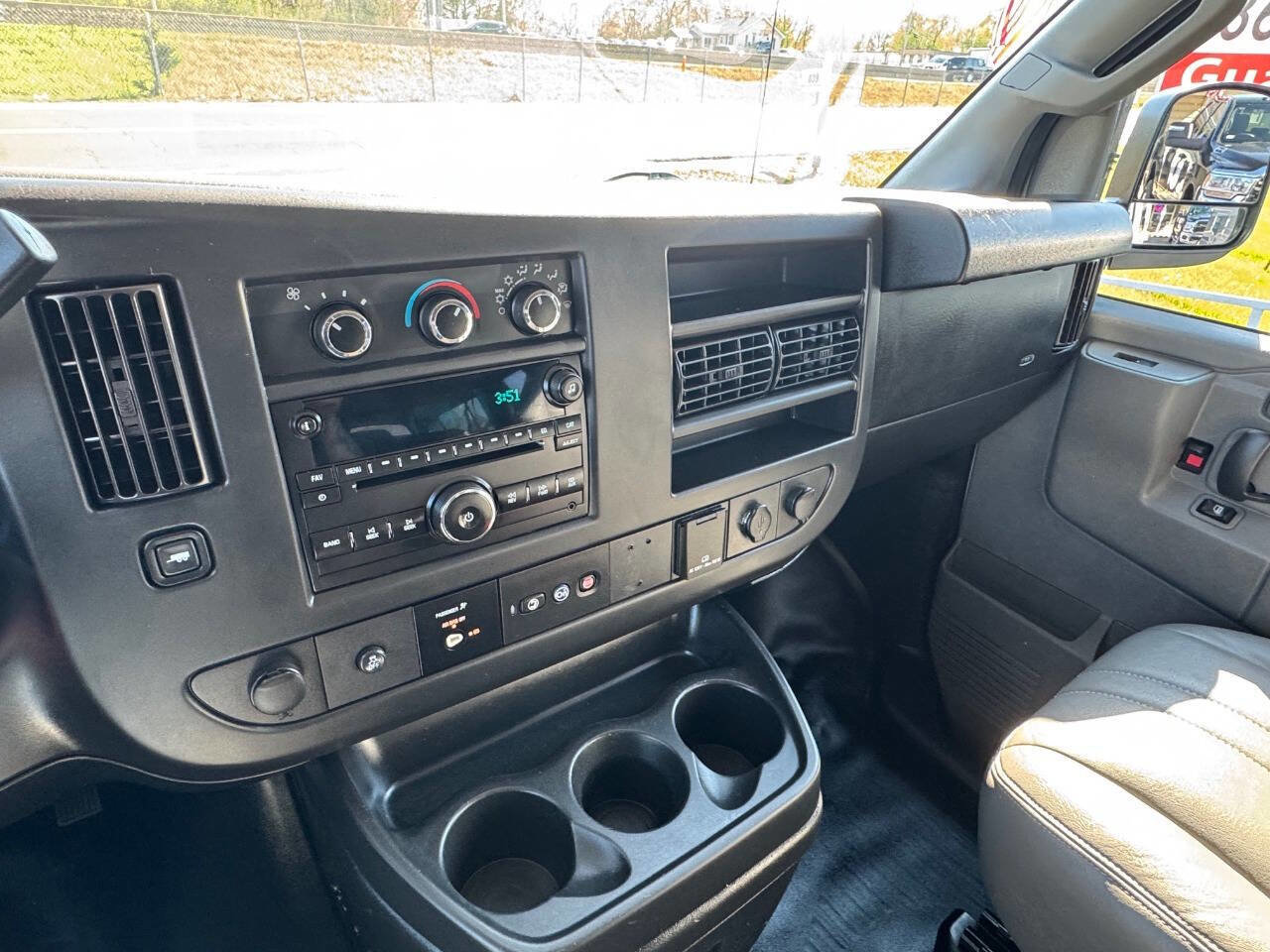 Used 2018 Chevrolet Express 2500 LS w/ Driver Convenience Package image 17