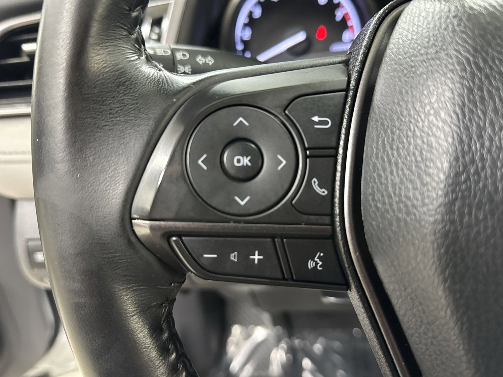 Used 2022 Toyota Camry SE image 36