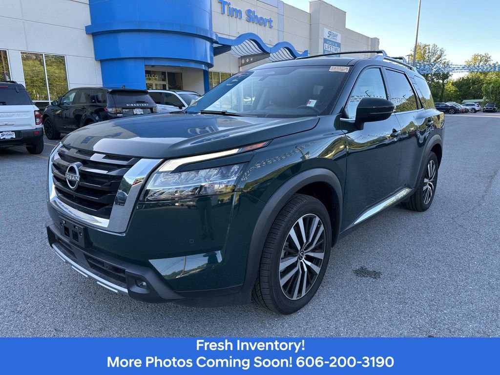Used 2023 Nissan Pathfinder Platinum w/ Cargo Package