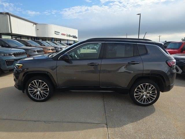 Certified 2023 Jeep Compass Limited w/ Elite Group AWD/4WD image 5