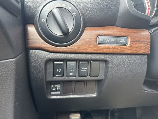 Used 2016 Nissan Titan Platinum Reserve image 27