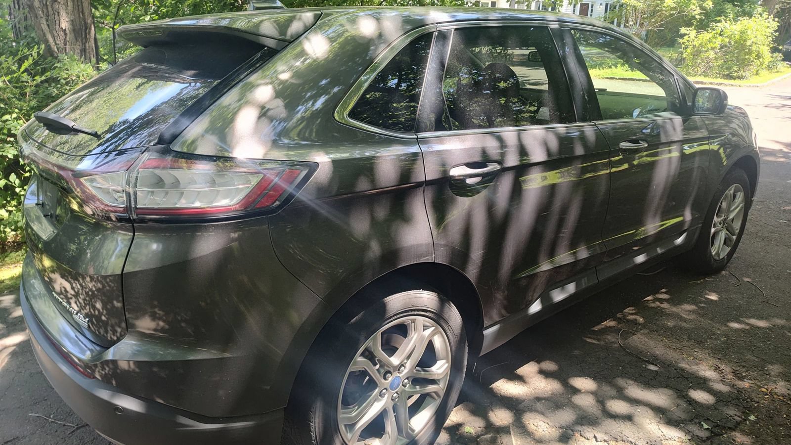 Used 2017 Ford Edge Titanium w/ Equipment Group 301A AWD/4WD image 4