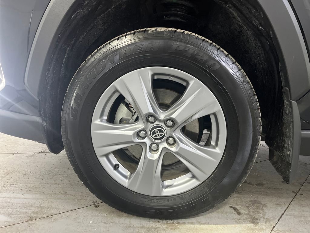 Used 2025 Toyota RAV4 LE image 15