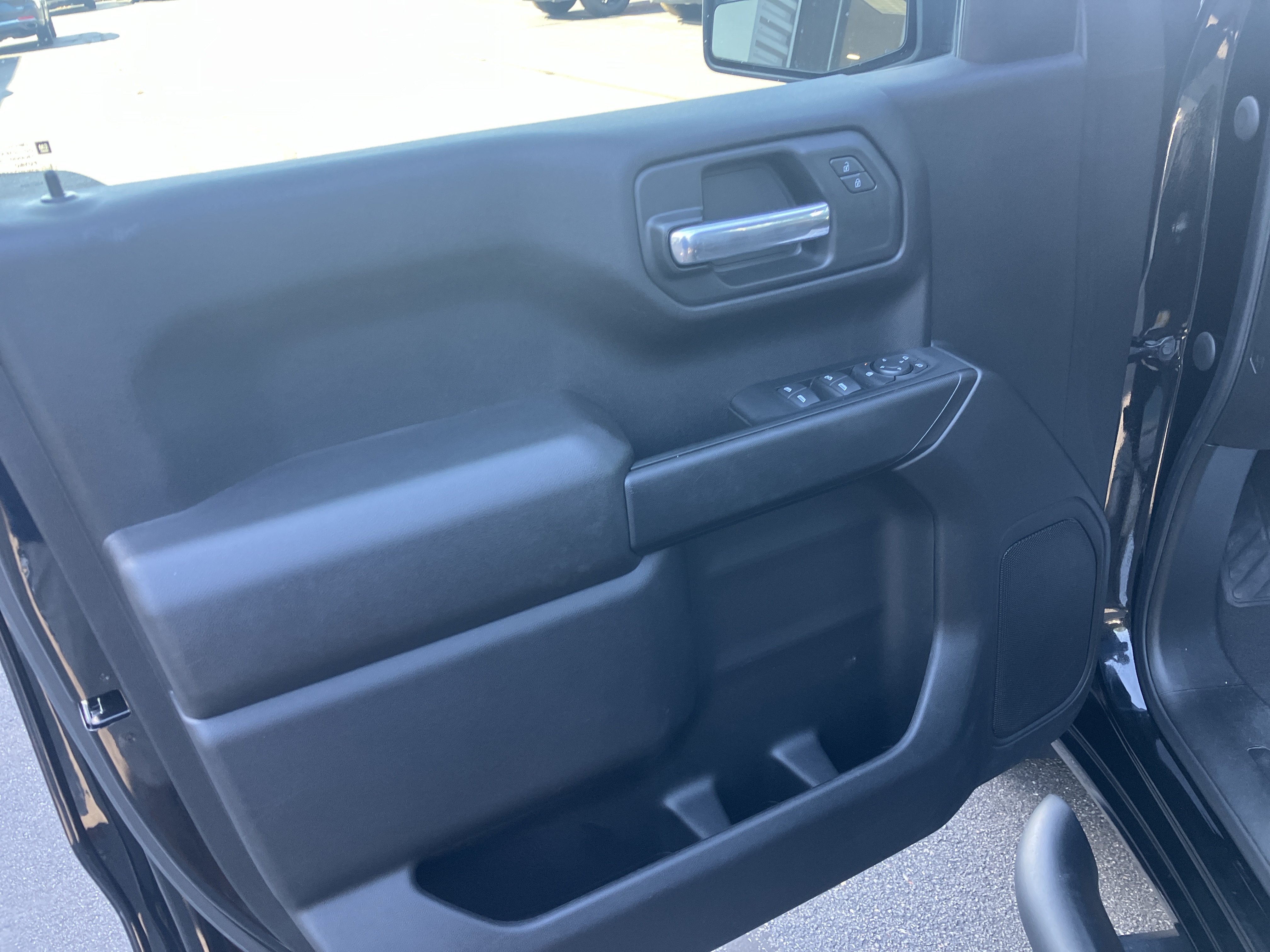 Used 2023 Chevrolet Silverado 1500 Custom w/ Rally Edition AWD/4WD image 15