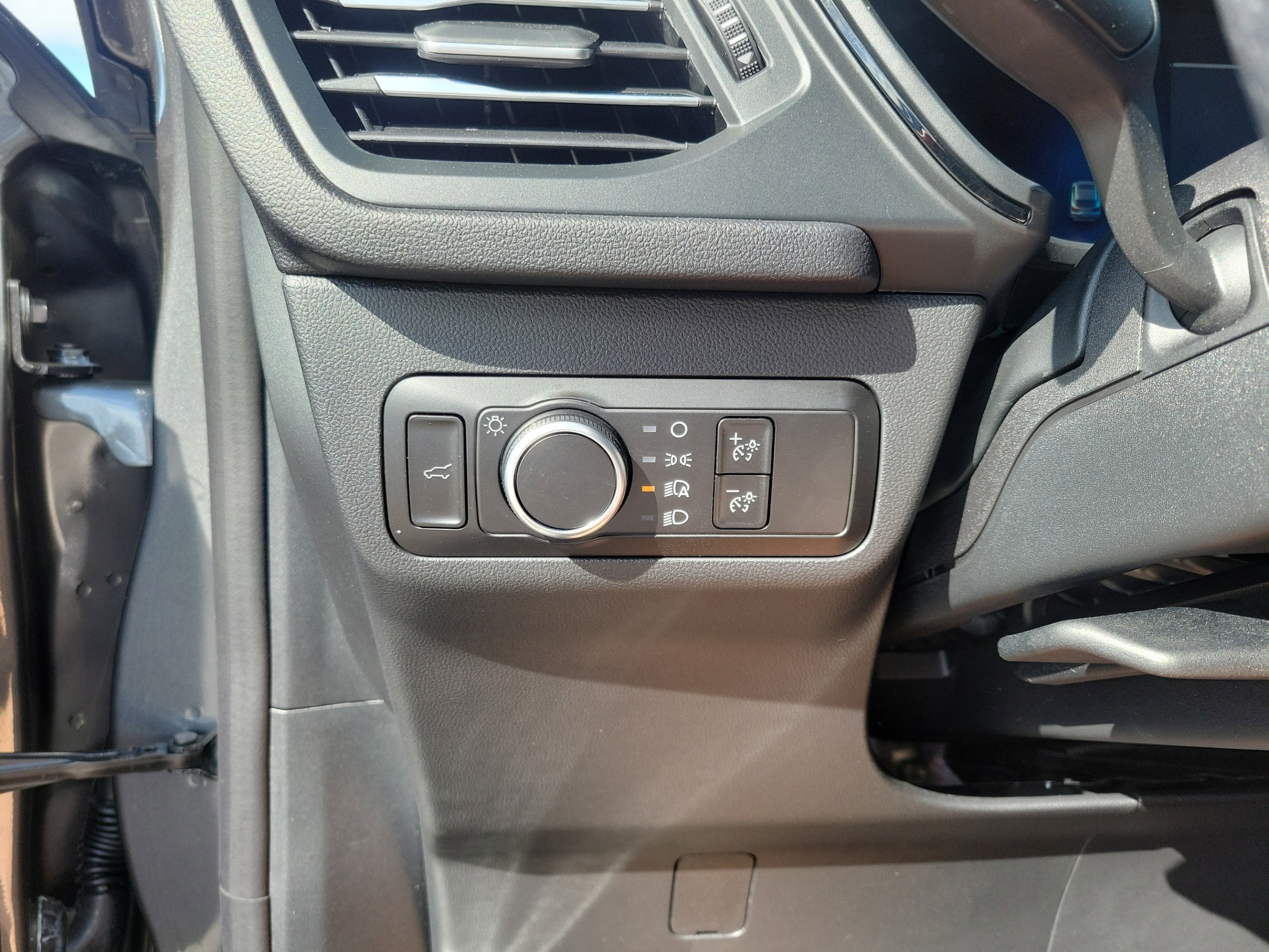 New 2026 Ford Escape ST-Line w/ Tech Pack #1 FWD image 11