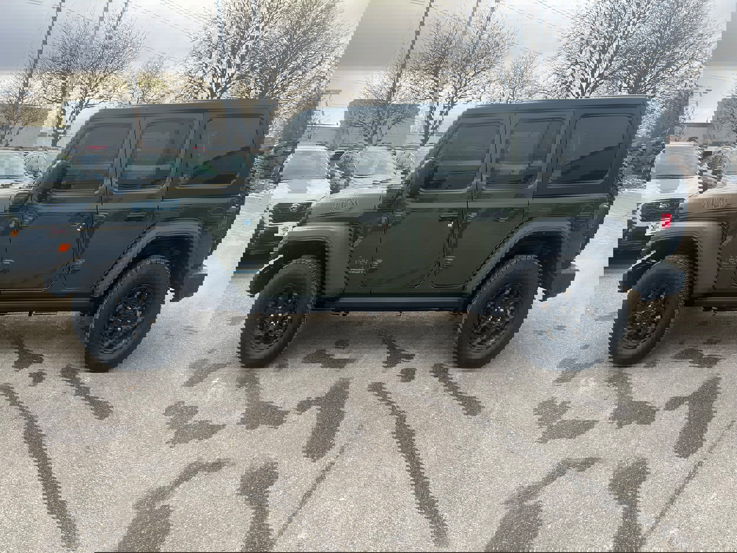 Used 2023 Jeep Wrangler Unlimited w/ Cold Weather Group image 4