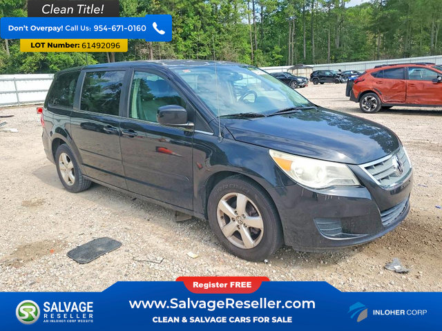 Used 2010 Volkswagen Routan SE FWD image 5