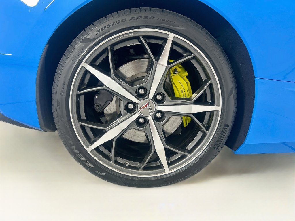 Used 2022 Chevrolet Corvette Stingray Premium Cpe w/ Z51 Performance Package RWD image 27