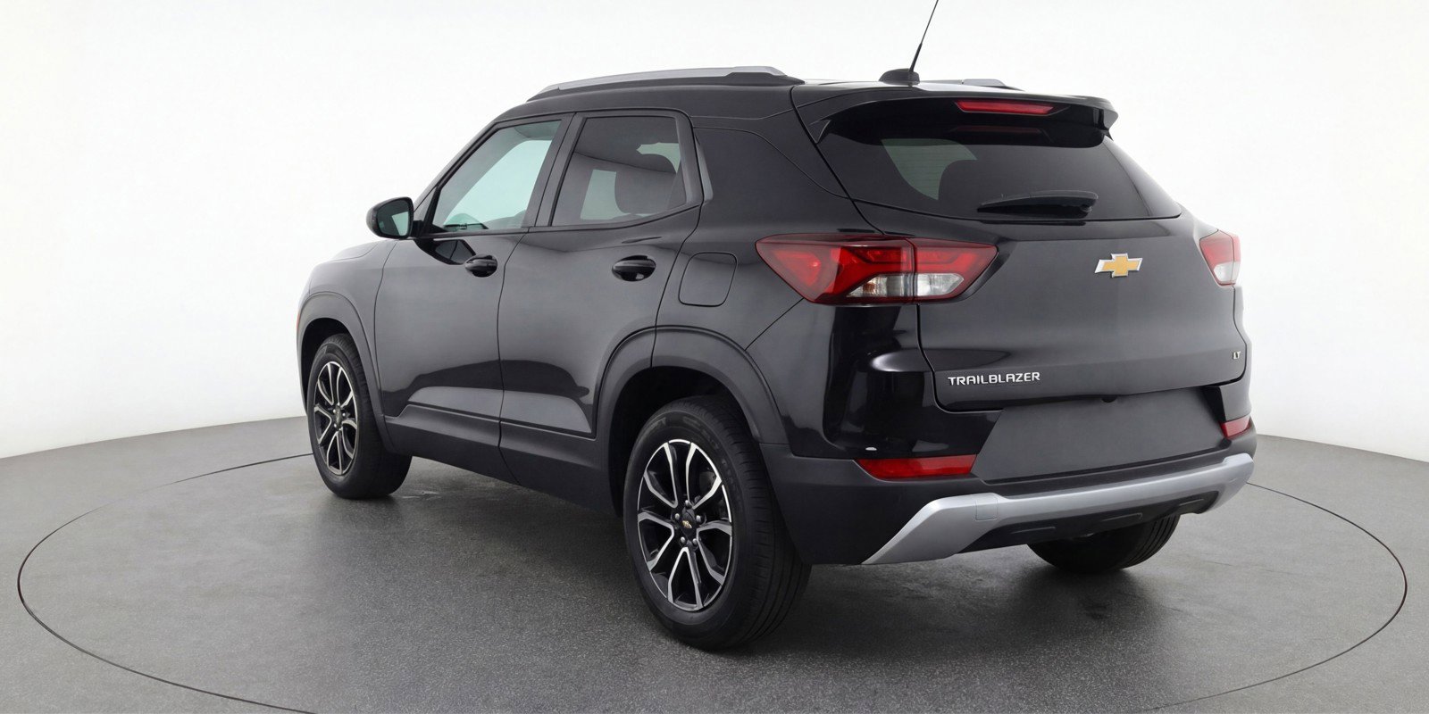 Used 2025 Chevrolet TrailBlazer LT image 6