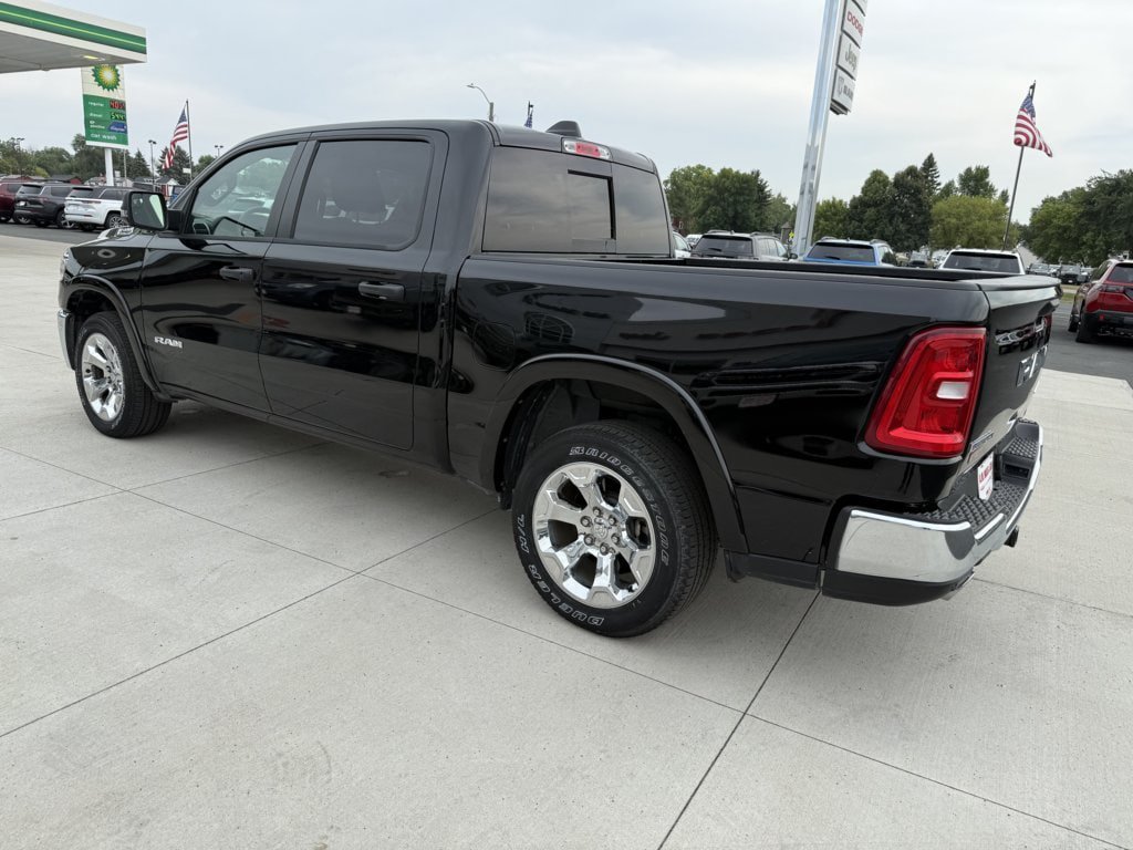 Used 2026 RAM 1500 Big Horn AWD/4WD image 6