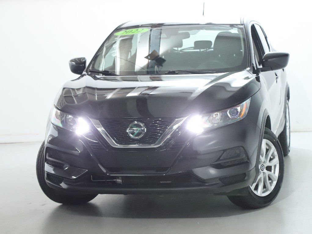 Certified 2022 Nissan Rogue Sport S image 3