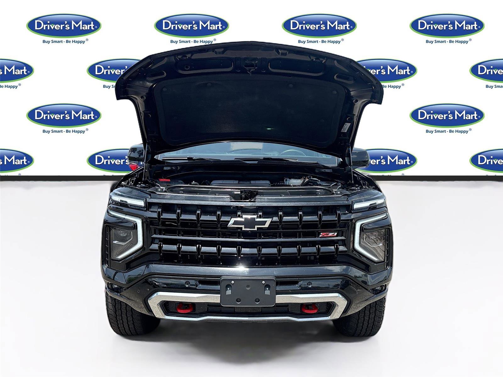 Used 2025 Chevrolet Suburban Z71 AWD/4WD image 33