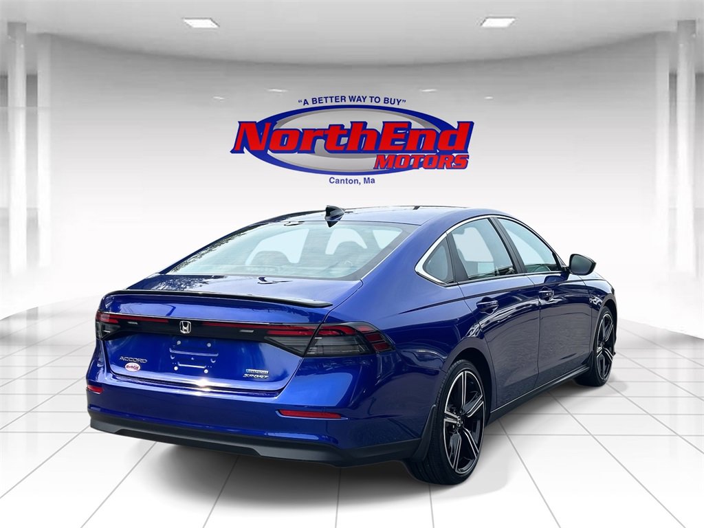Used 2025 Honda Accord Sport image 3