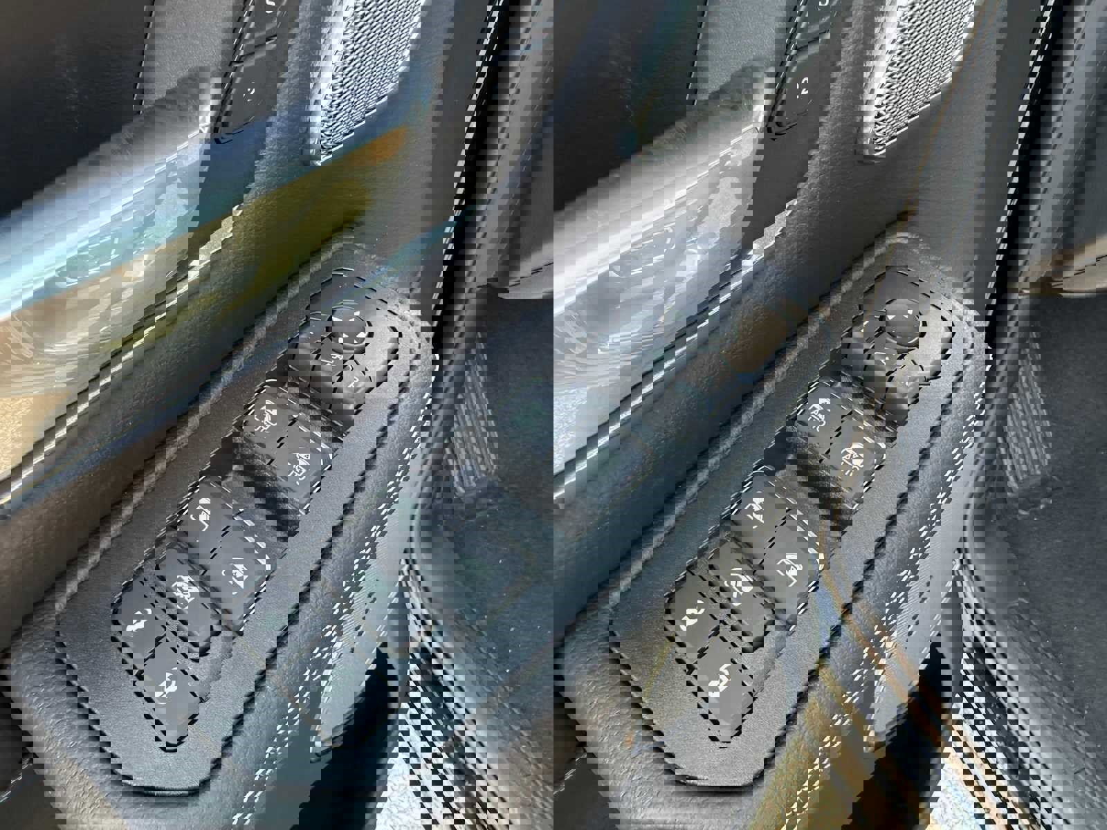 New 2026 RAM 1500 Laramie image 8