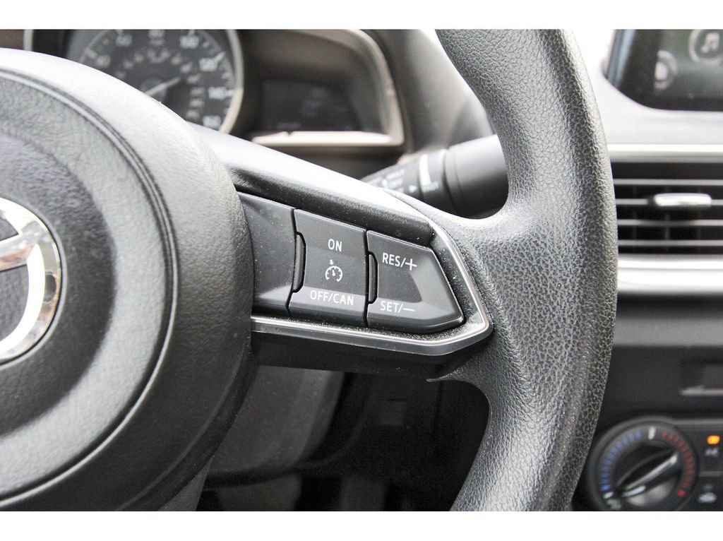 Used 2018 MAZDA MAZDA3 Sport FWD image 17