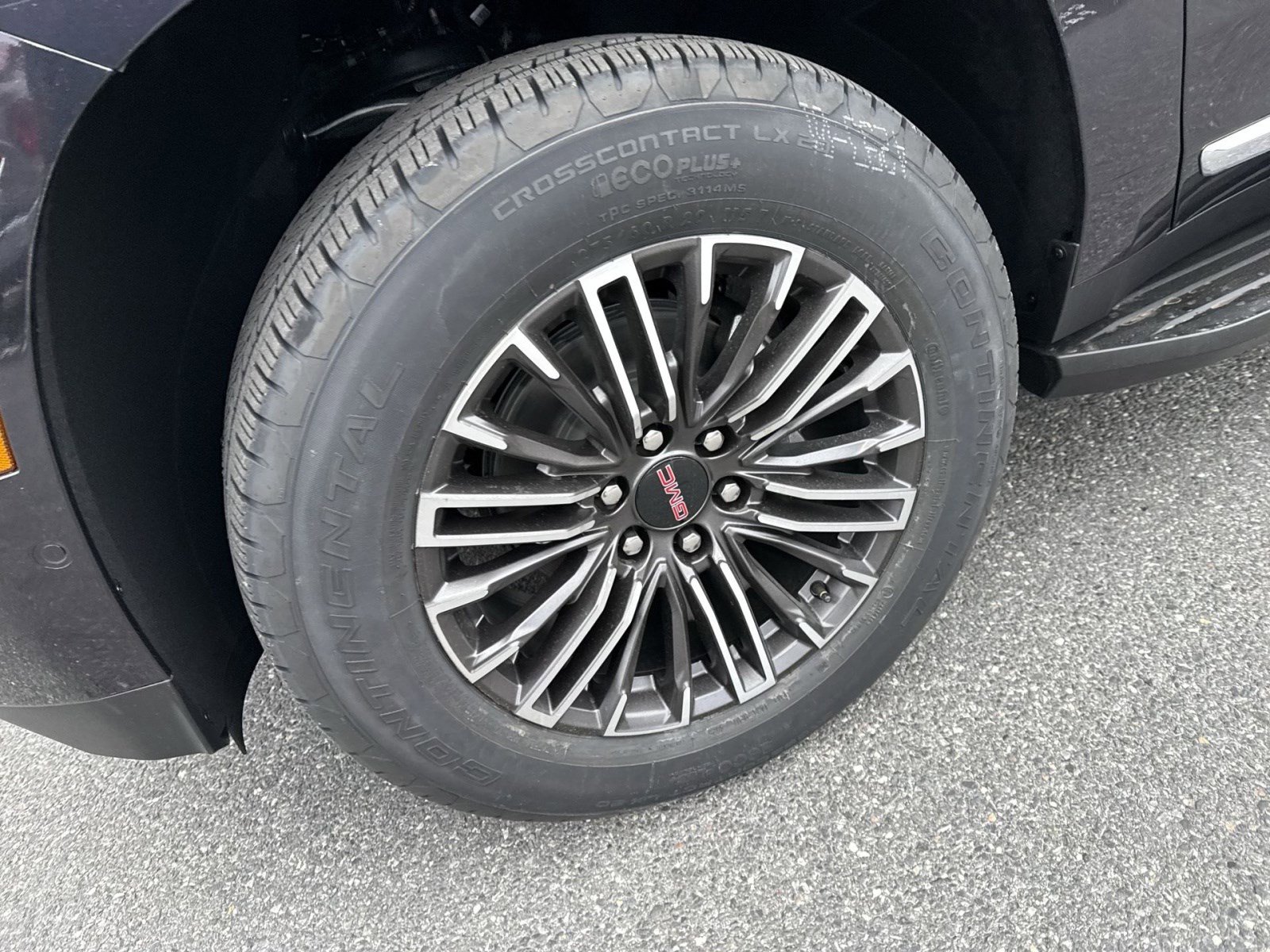 New 2026 GMC Yukon XL Elevation w/ Elevation Premium Package image 8