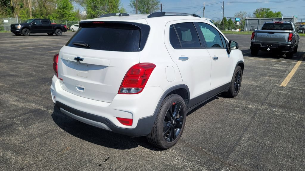 Used 2019 Chevrolet Trax LT w/ Redline Edition FWD image 7