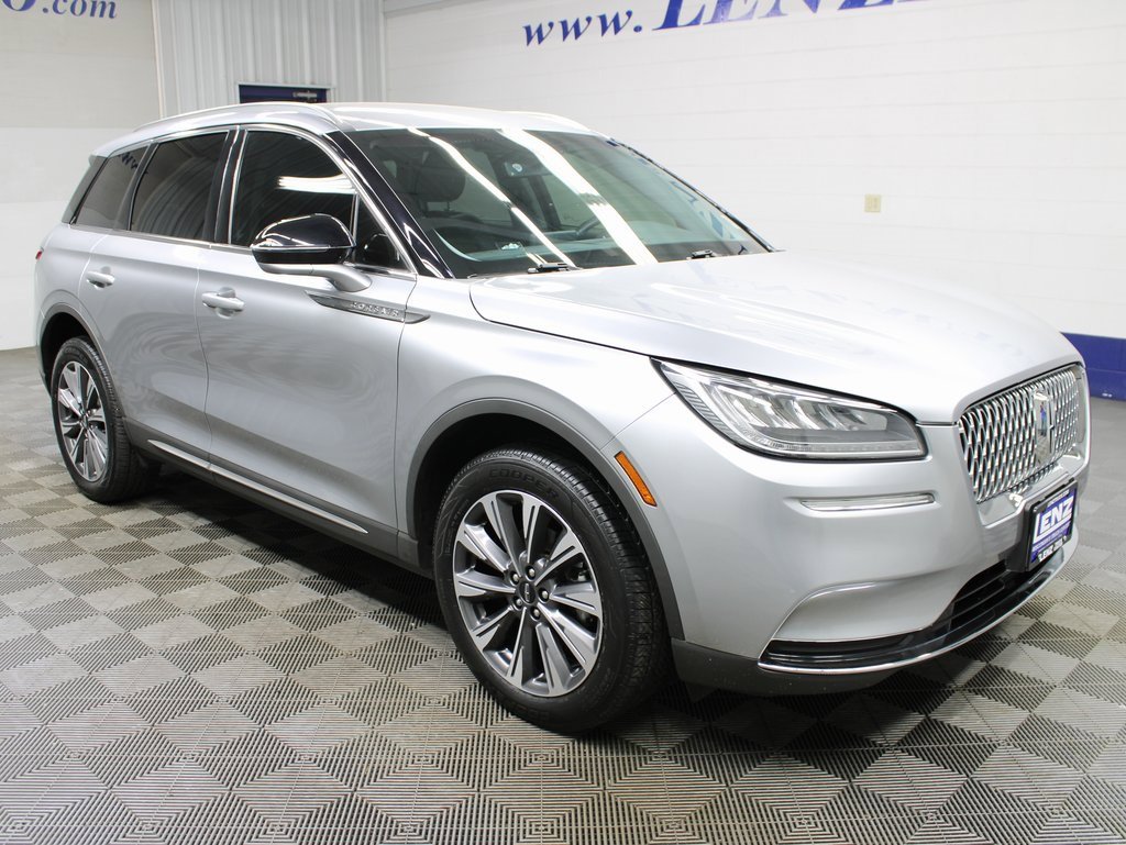 Used 2022 Lincoln Corsair Reserve w/ Elements Package image 3