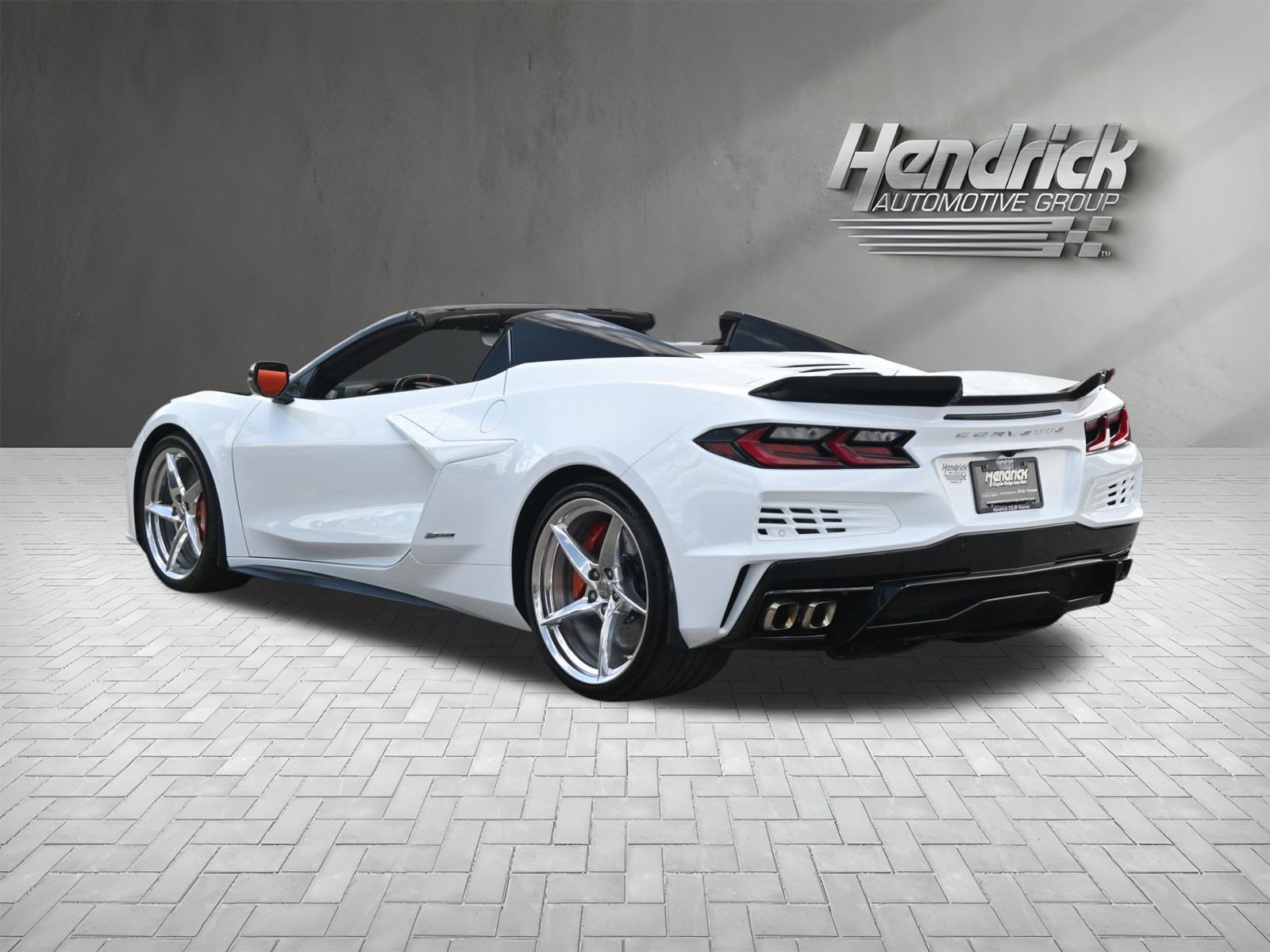 Used 2025 Chevrolet Corvette E-Ray w/ Stealth Interior Trim Package AWD/4WD image 8