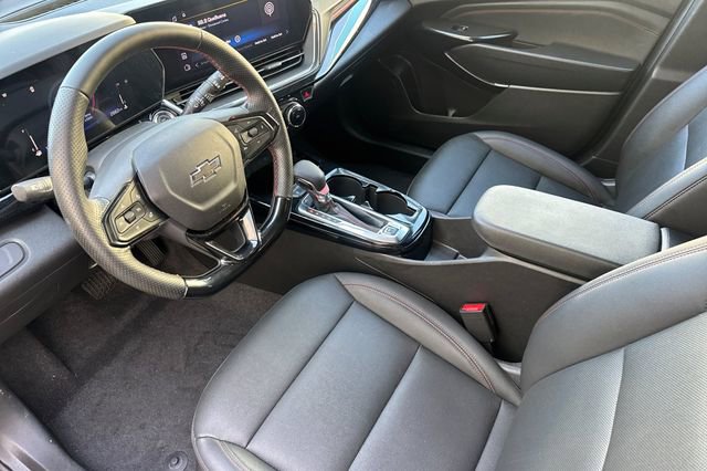 Certified 2025 Chevrolet Trax RS w/ Driver Confidence Package image 10