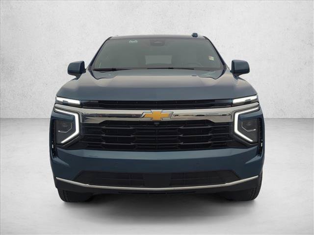 Used 2025 Chevrolet Suburban LS AWD/4WD image 2