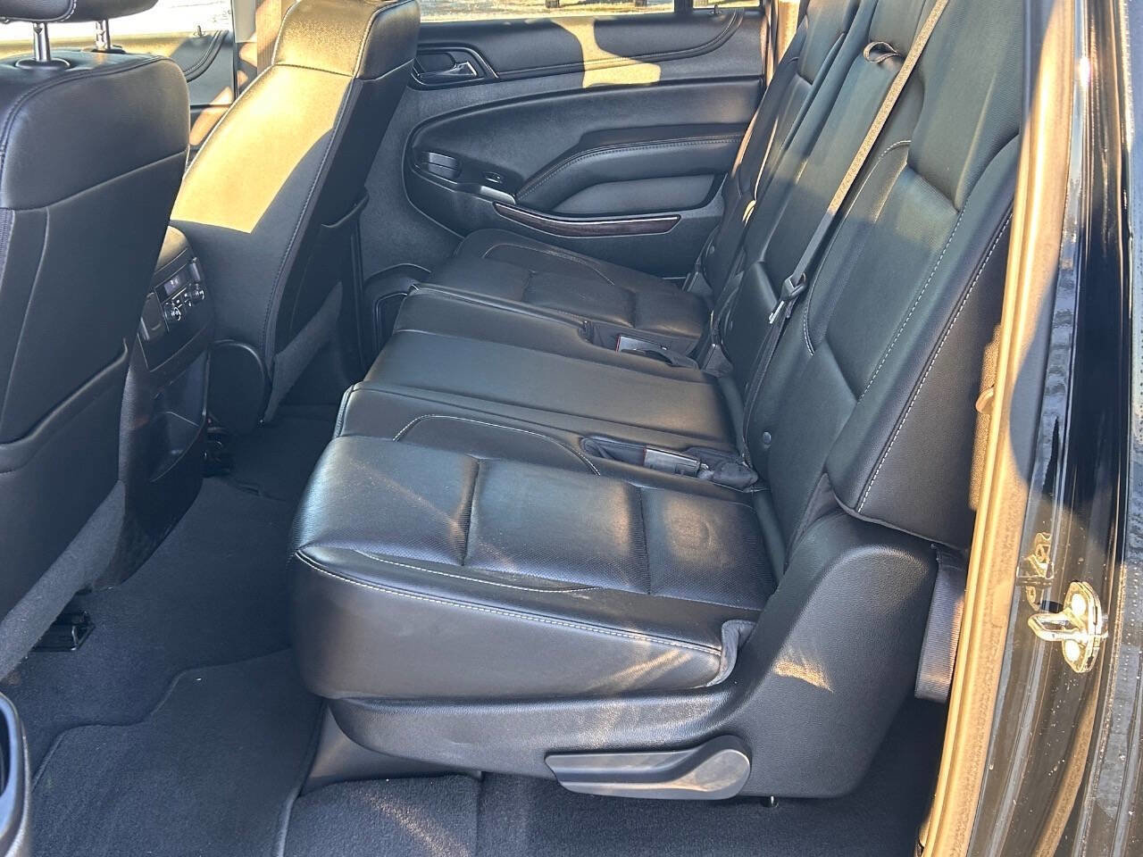 Used 2019 GMC Yukon XL SLT image 18