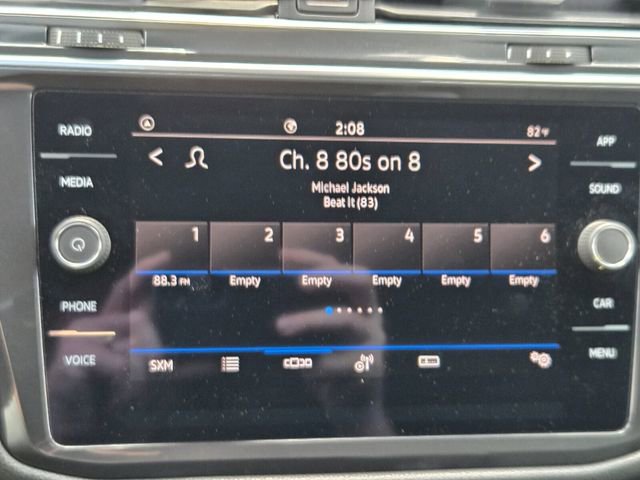 Used 2022 Volkswagen Tiguan SE image 20