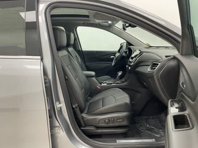 Used 2023 Chevrolet Equinox Premier AWD/4WD image 16