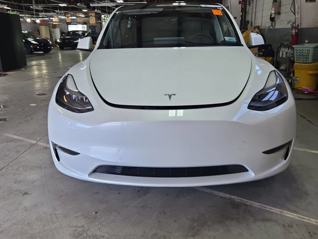 Used 2021 Tesla Model Y Performance AWD/4WD image 2