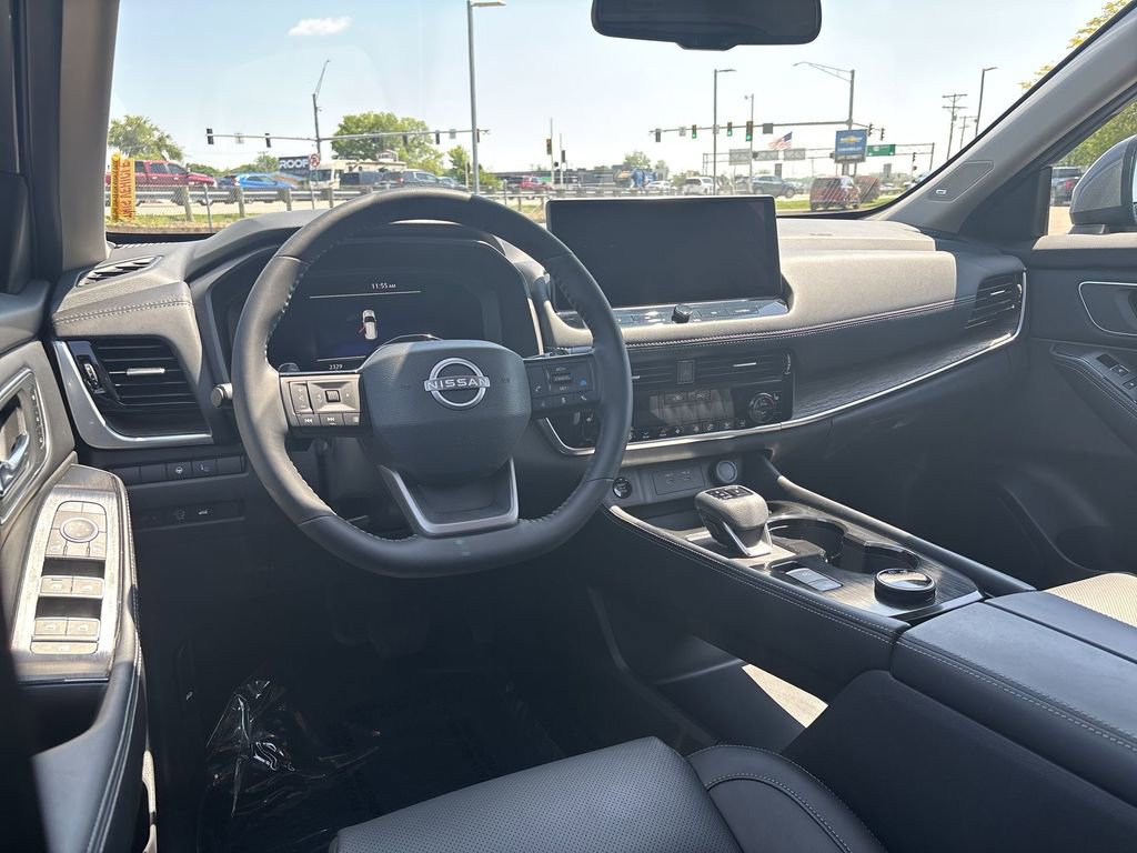 Certified 2026 Nissan Rogue Platinum w/ Tech Package AWD/4WD image 16
