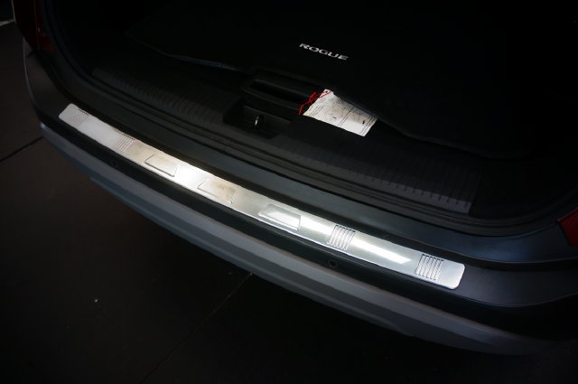 Certified 2023 Nissan Rogue SV AWD/4WD image 38