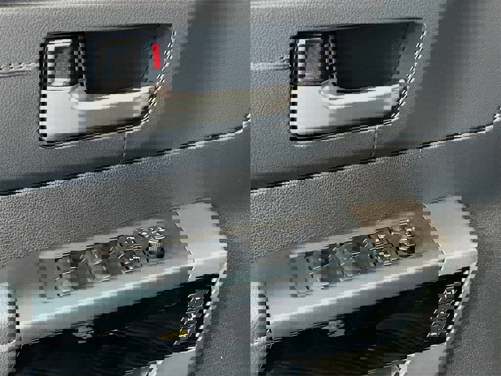 New 2026 Toyota Tundra Limited image 17