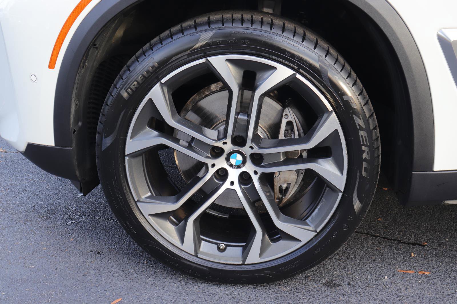 Certified 2024 BMW X5 xDrive40i w/ Premium Package image 47