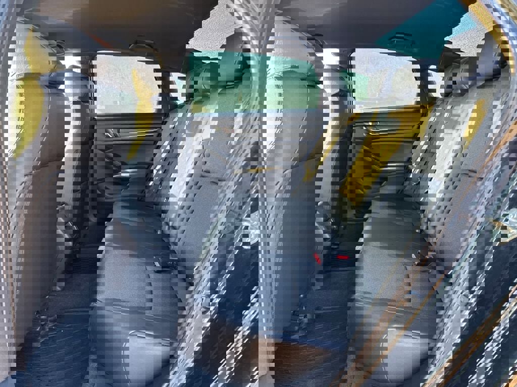 Used 2020 Honda Accord Sport image 14